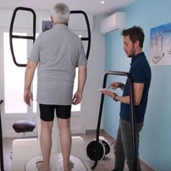 Mal de dos soigné par soin Huber 360 personne âgée