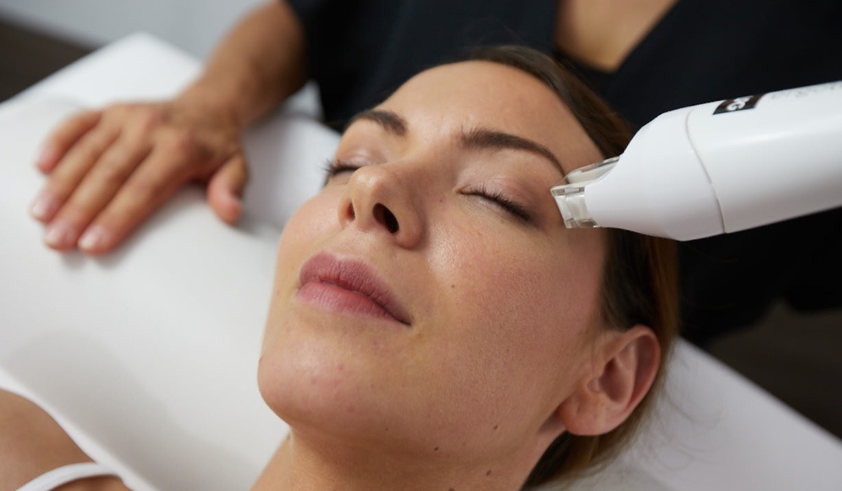 soins endermologie visage : bénéfices et communication