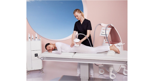 L’abonnement endermologie® promet un résultat rapide et optimal. Ce, en combinant le protocole de soin et l’utilisation de cosmétiques endermologie à travers une cure sur 24 séances dans l’année.